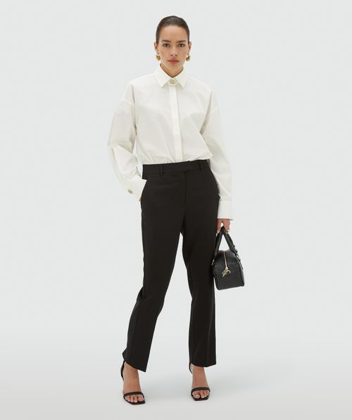 LAURI Oversize-Bluse mit offenem Rücken