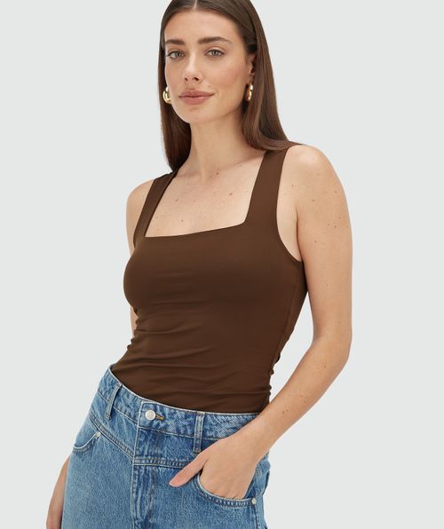 LINDE slim fit top