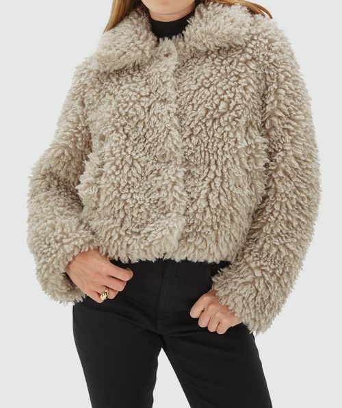 LISA Boxy Fit flauschiger Mantel