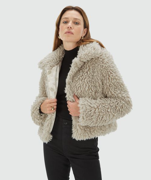 LISA Boxy Fit flauschiger Mantel