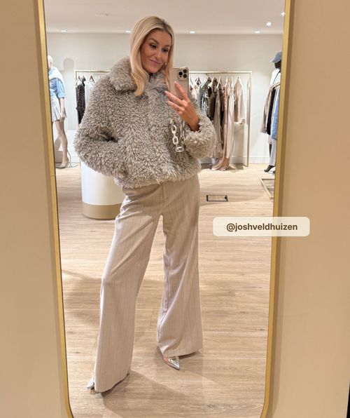 LISA boxy fit fluffy coat