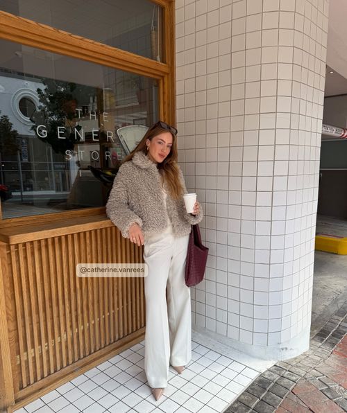 LISA boxy fit fluffy coat