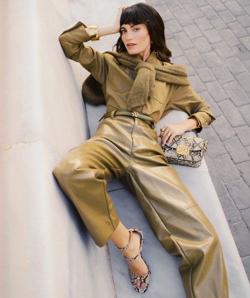 RAE Mid-Rise Straight-Fit Hose in Lackoptik