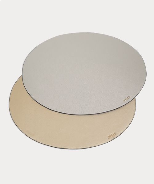 Rowena table mats set
