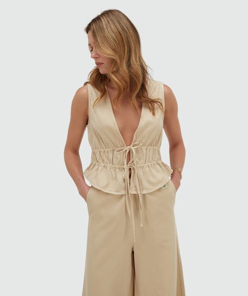 SEA getailleerde top met peplum