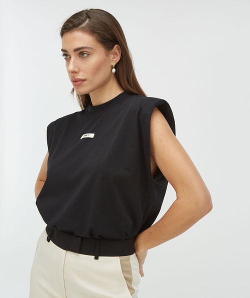 SUE T-shirt met schoudervulling
