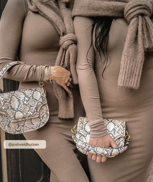 VERONIQUE Tasche mit Schlangenprint