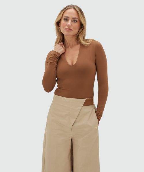 JV-WYREN Slim-Fit Body